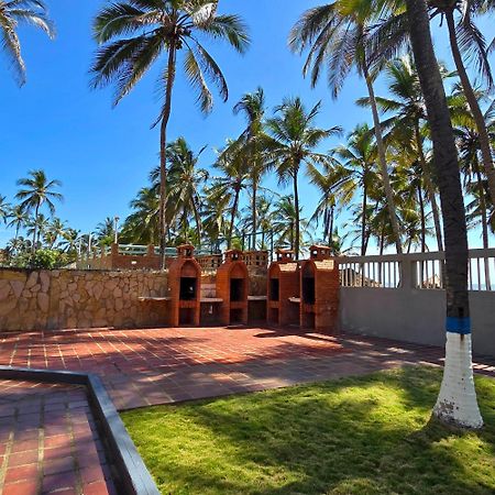 Апартаменты Tucacas, Frente Al Mar, Balcon, Piscina Y Playa Privada Экстерьер фото