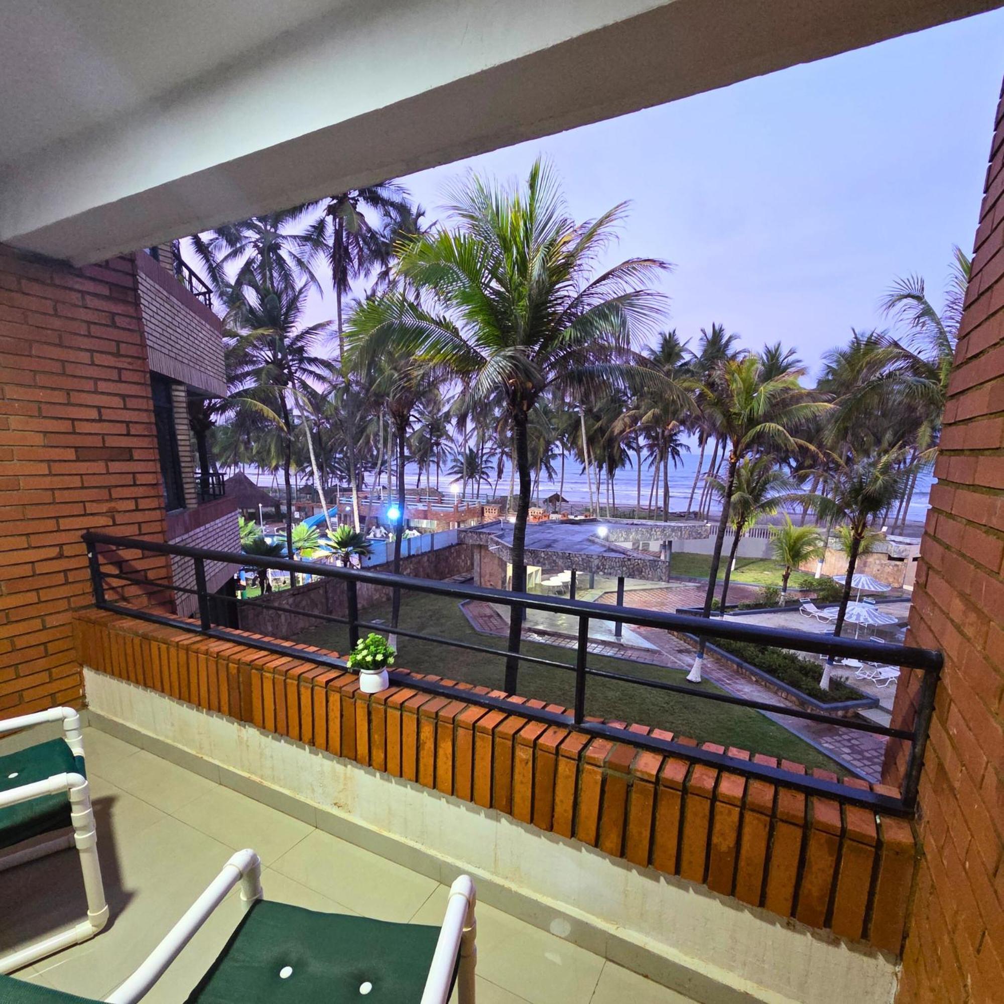 Апартаменты Tucacas, Frente Al Mar, Balcon, Piscina Y Playa Privada Экстерьер фото