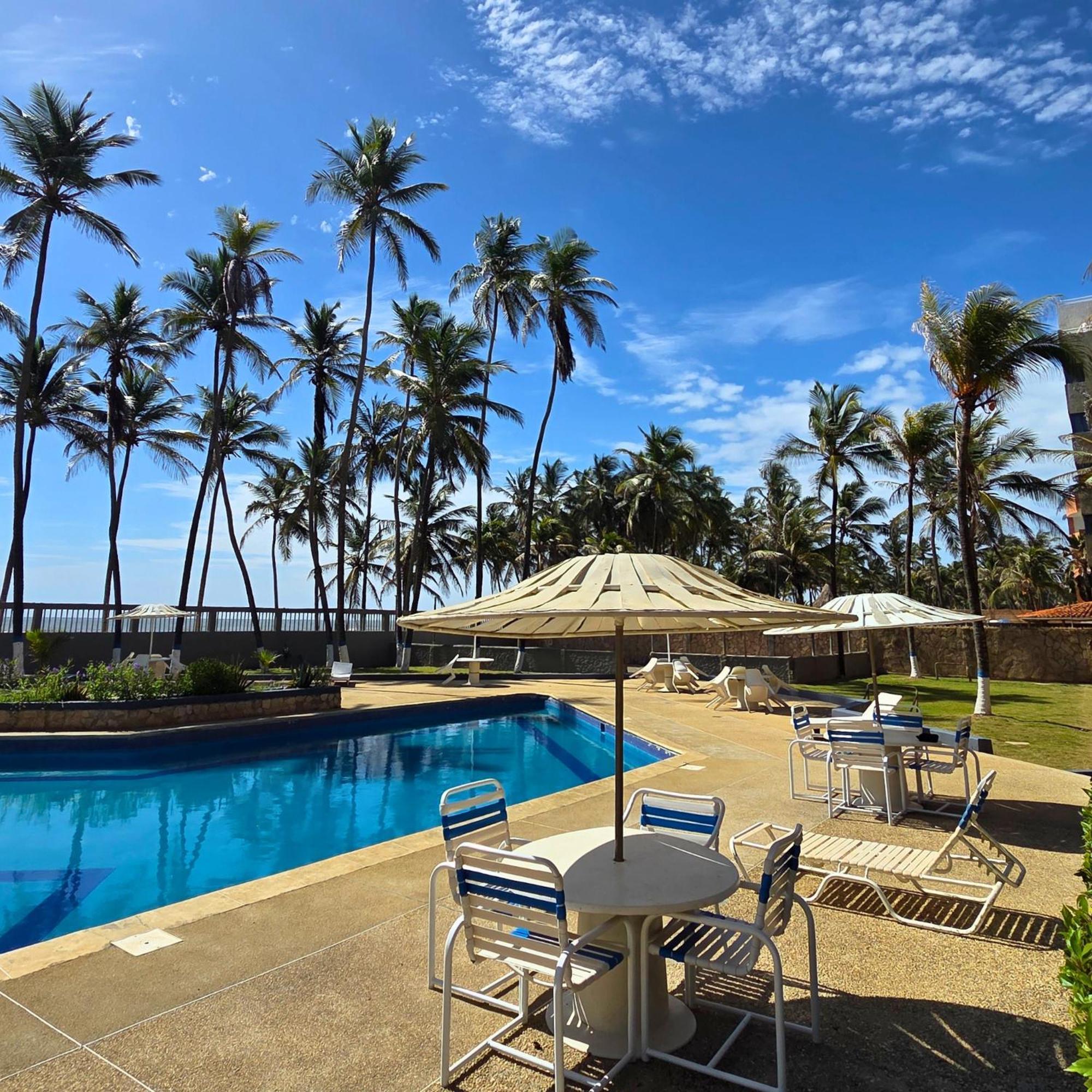 Апартаменты Tucacas, Frente Al Mar, Balcon, Piscina Y Playa Privada Экстерьер фото